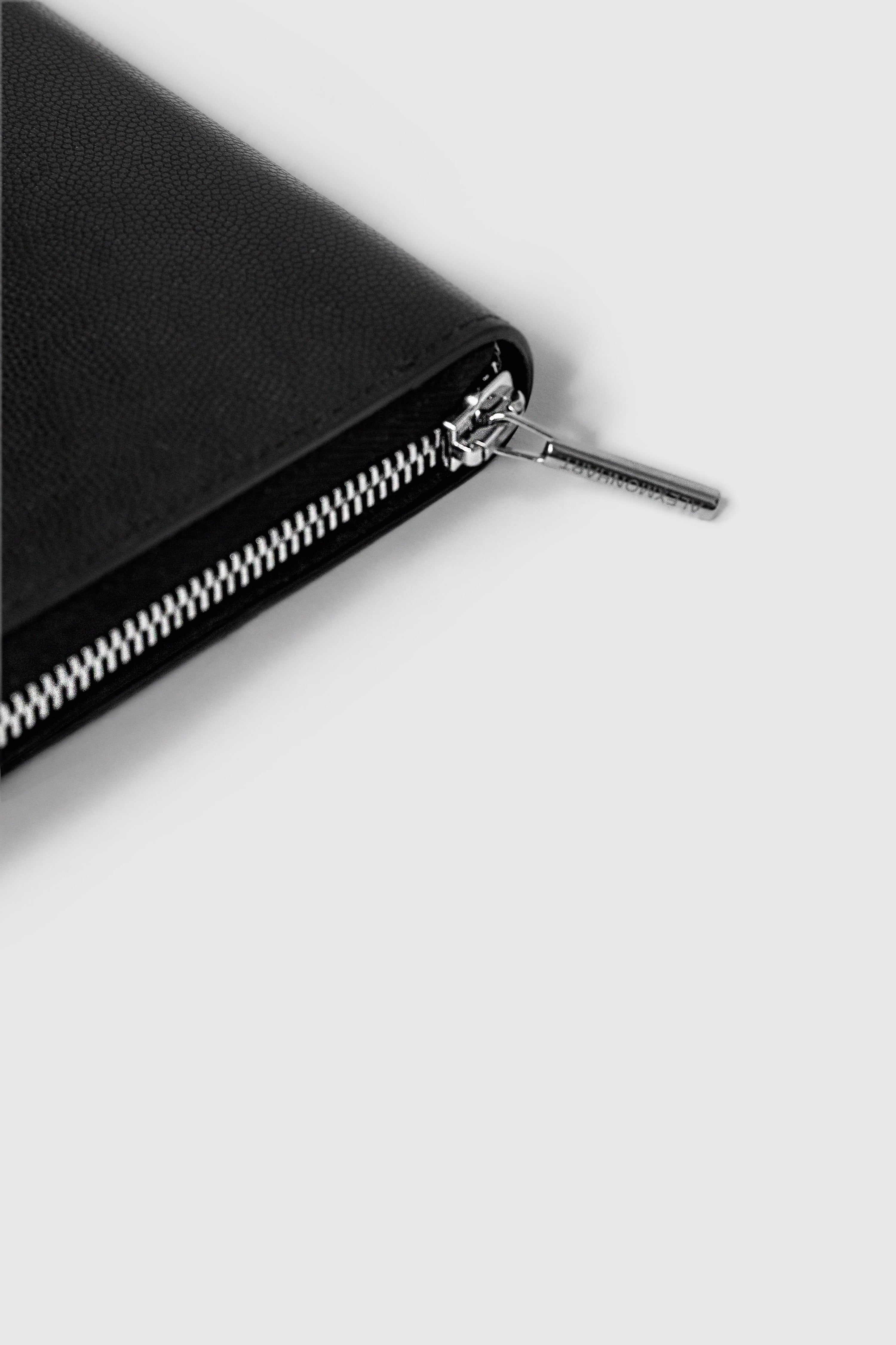 ART.07 BODYBAG GRAIN WIDE STRAP