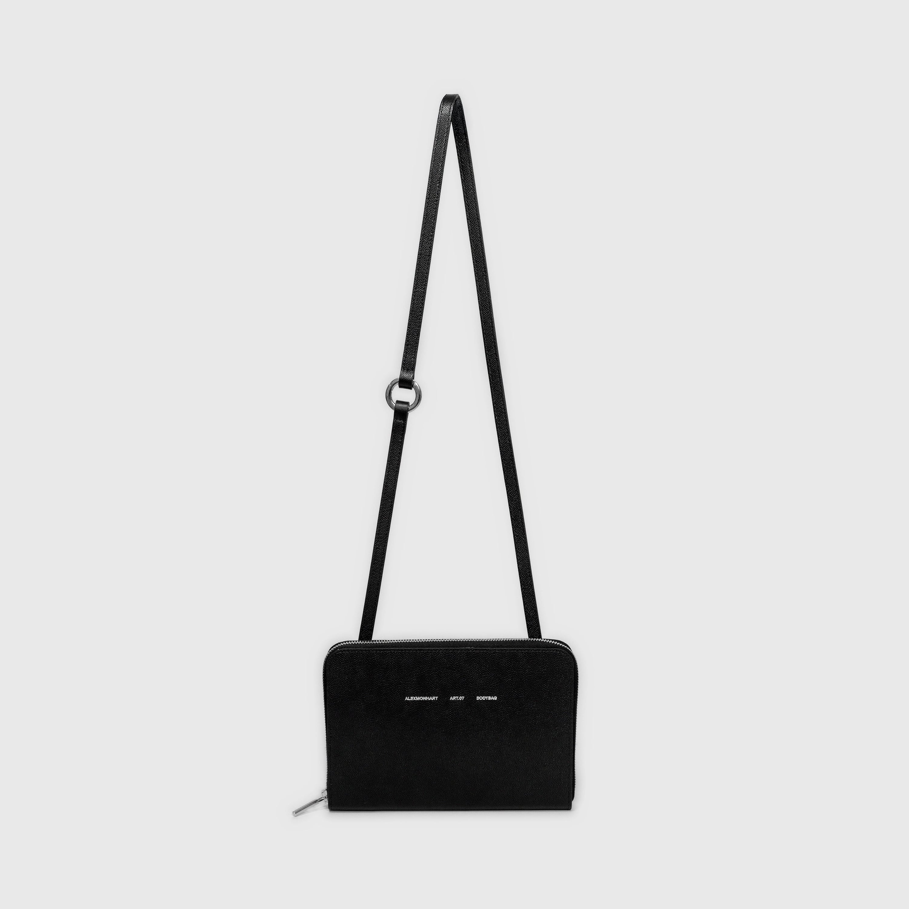 ART.07 BODYBAG GRAIN SLIM STRAP